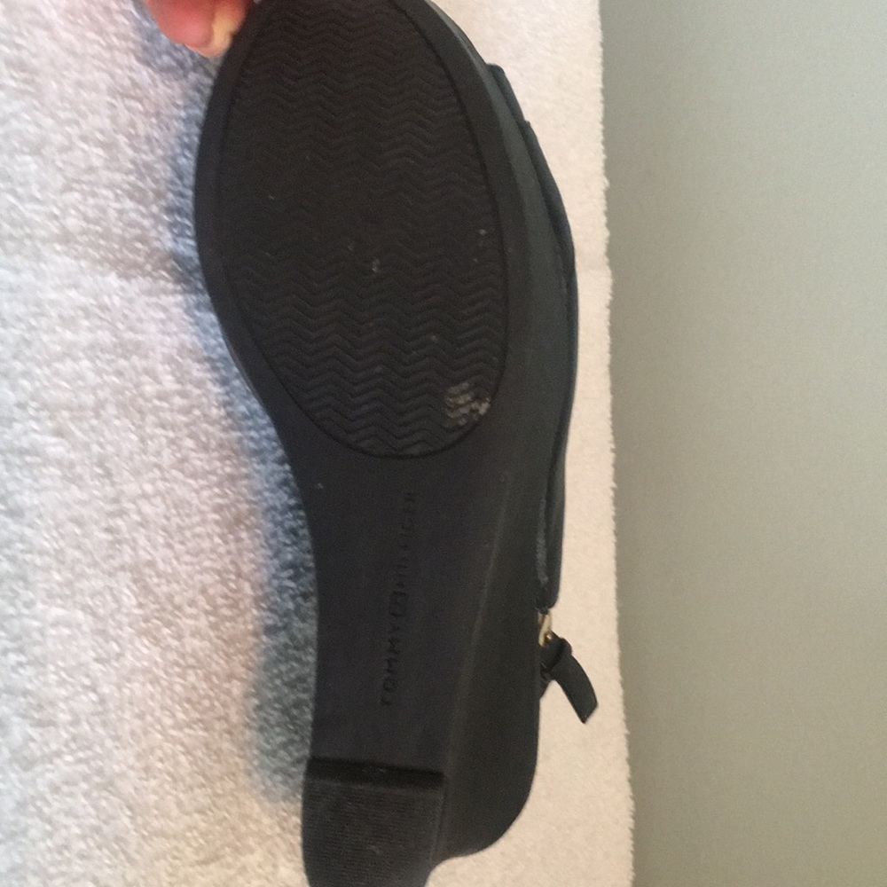 Shoes - Picture 3 of 4